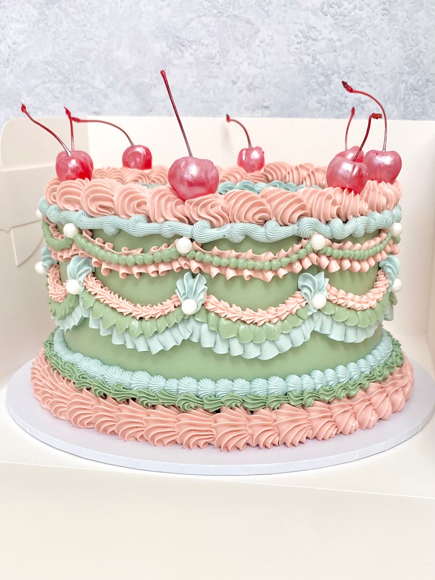 Classic Lambeth Cake